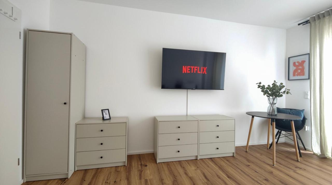 Hygge Home - Mit Garten Und Stellplatz Fuer Feriengaeste-, Monteure / Netflix / 10 Min. Zur Sinsheim Therme Und Zur Autobahn Екстериор снимка