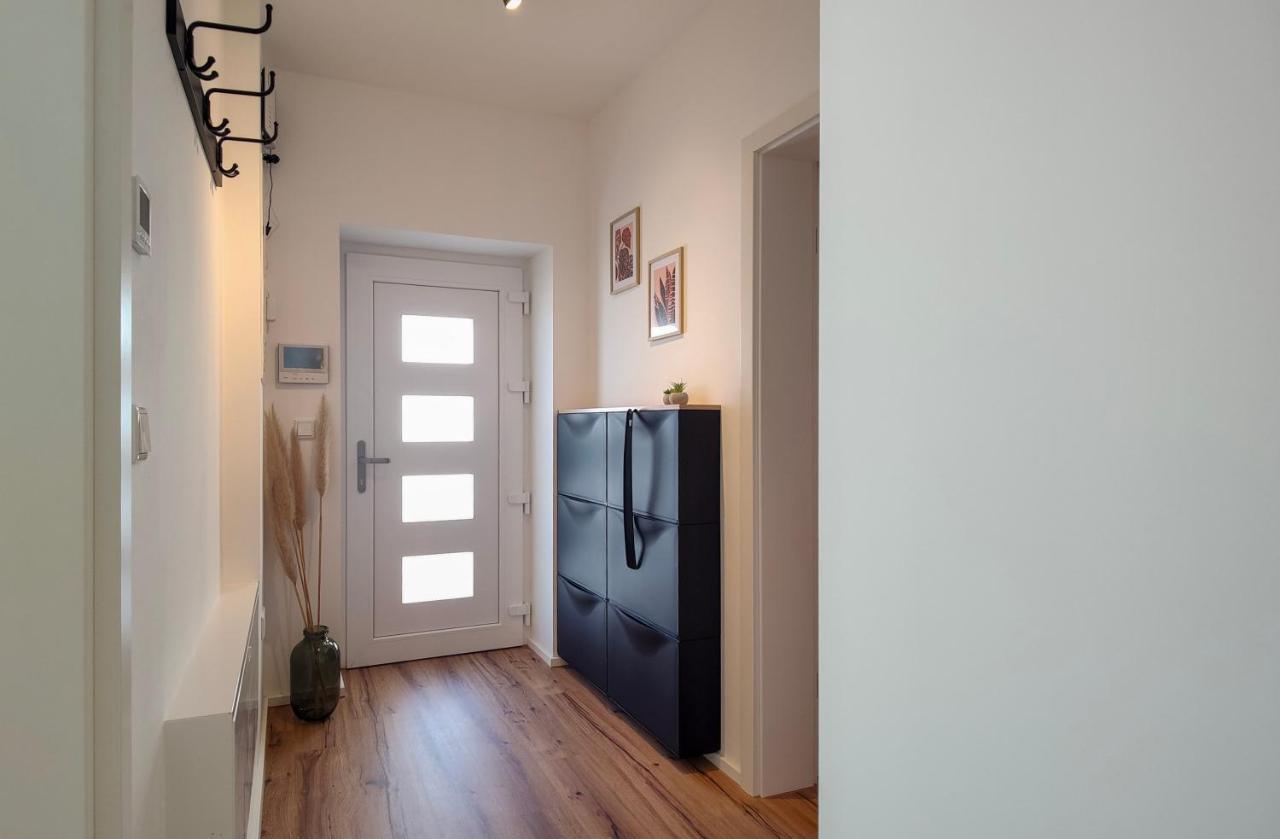 Hygge Home - Mit Garten Und Stellplatz Fuer Feriengaeste-, Monteure / Netflix / 10 Min. Zur Sinsheim Therme Und Zur Autobahn Екстериор снимка